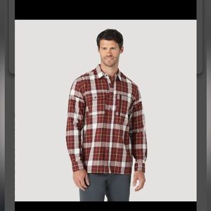 Wrangler Men’s Regular Fit Shirt. New. Large.